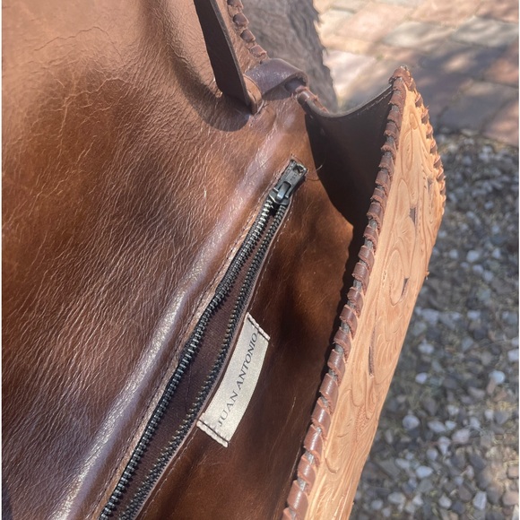 JUAN ANTONIO TOOLED CLUTCH - Picture 4 of 7